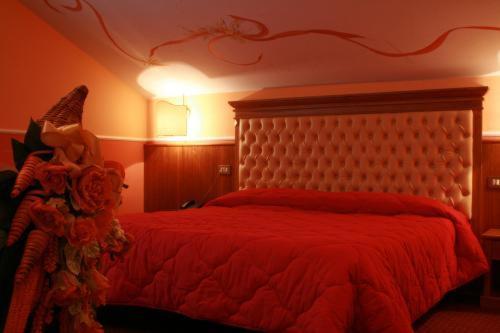 Marchesina Resort Srls Teggiano Habitación foto